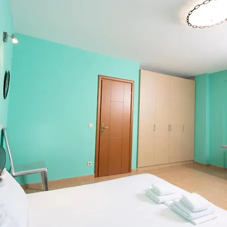 The Spacious & Quiet Maisonette 펜션