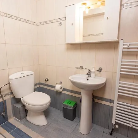 The Spacious & Quiet Maisonette *