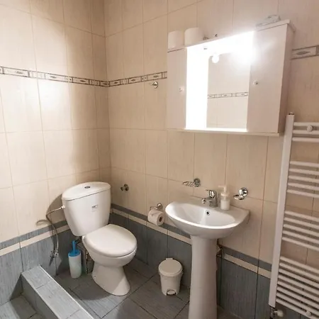 The Spacious & Quiet Maisonette
