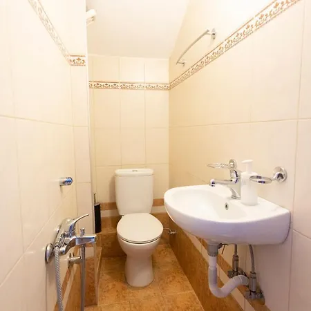 The Spacious & Quiet Maisonette *